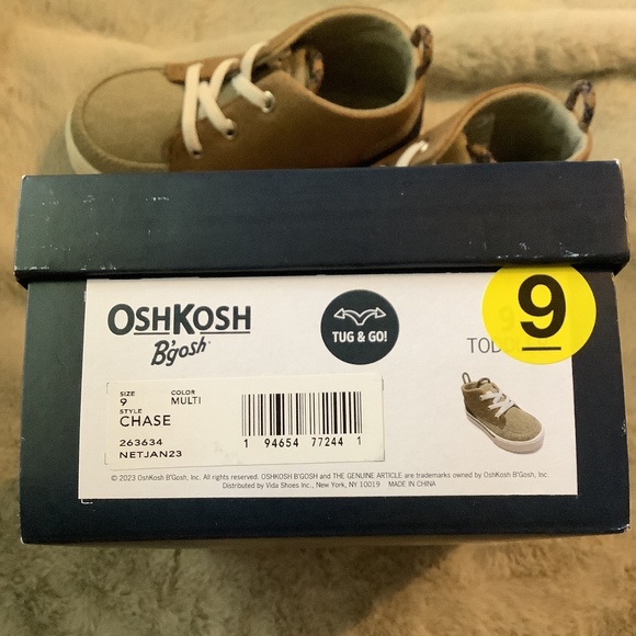 OshKosh B'gosh Boys Tug & Go Pull On Sneakers Toddler 9 - Picture 5 of 6
